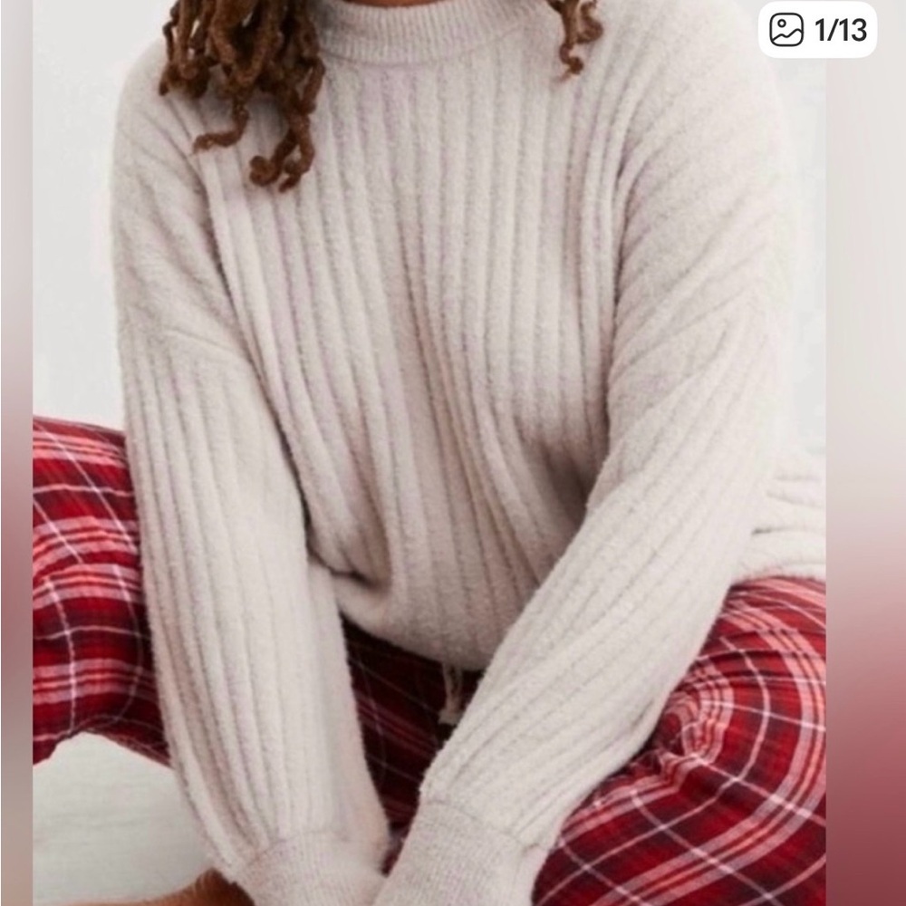 AERIE Ribbed Fuzzy Oversized Sweater (Cream/Off-White), Size xxl